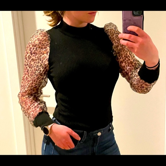 Leopard print sheer turtleneck - Picture 1 of 2